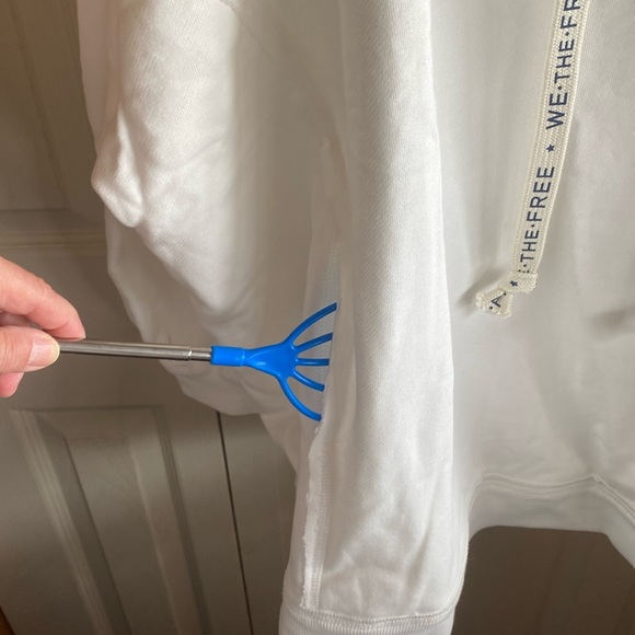 Free People NWT We The Free OVERSIZED WHITE HOODED 100%Cotton SWEATSHIRT - Picture 11 of 17